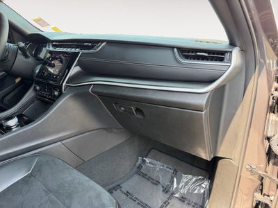 2024 Jeep Grand Cherokee L Altitude 4x4