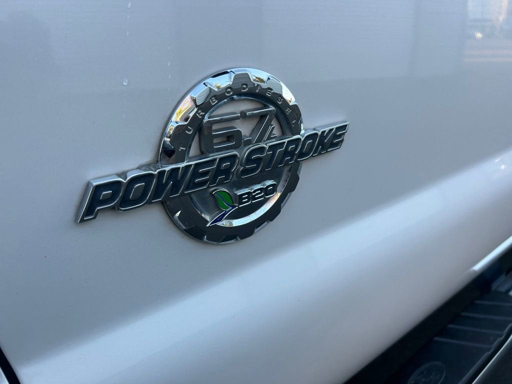 2016 Ford Super Duty F-350 DRW Lariat