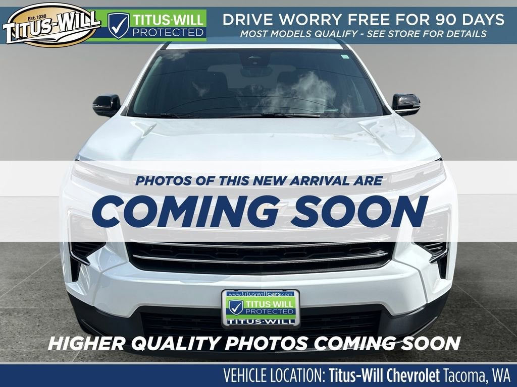 2025 Chevrolet Traverse LT