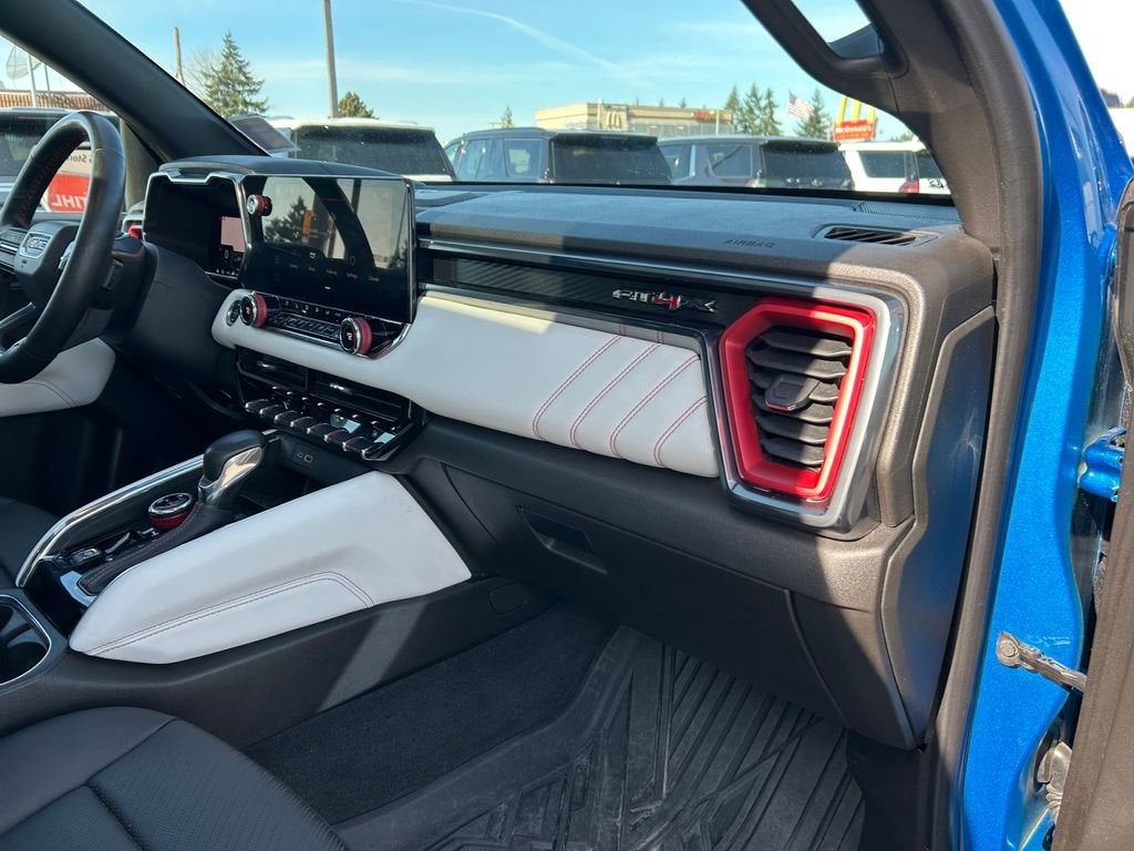 2024 GMC Canyon AT4X