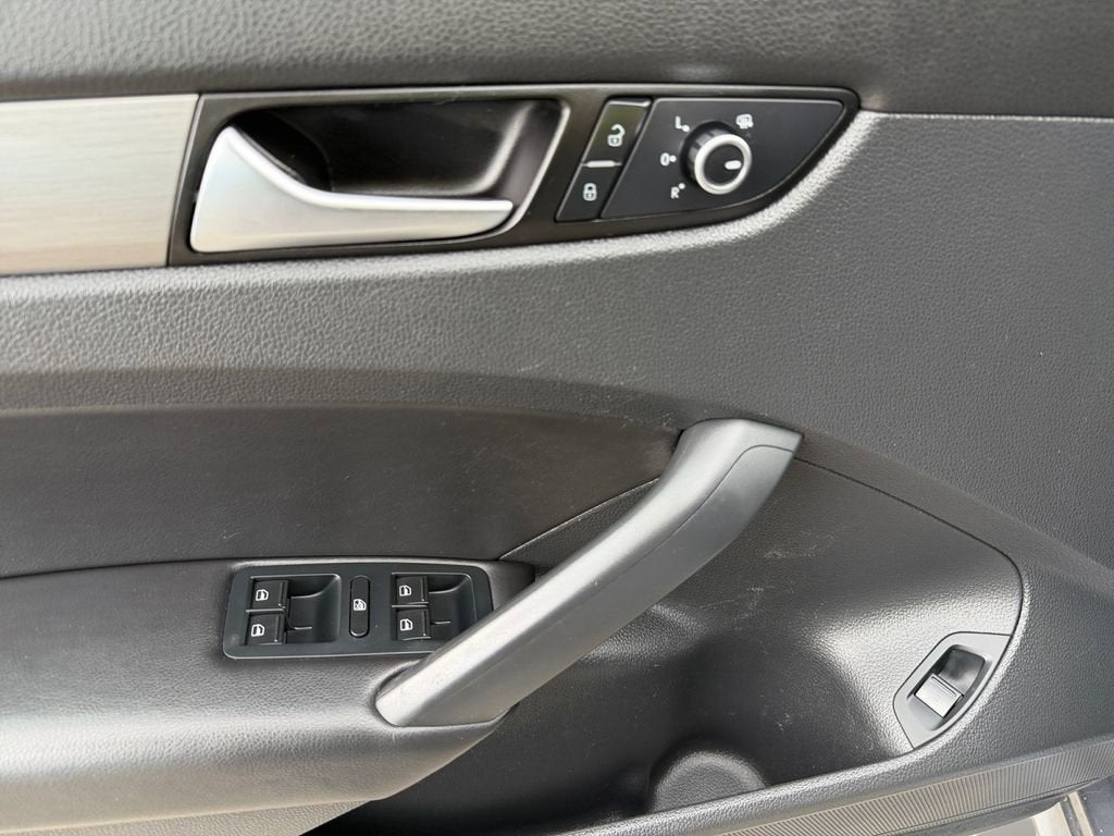 2015 Volkswagen Passat 2.0L TDI SE