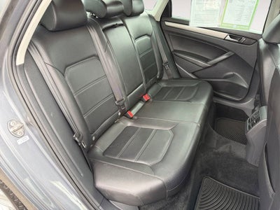 2015 Volkswagen Passat 2.0L TDI SE