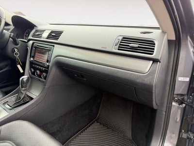 2015 Volkswagen Passat 2.0L TDI SE