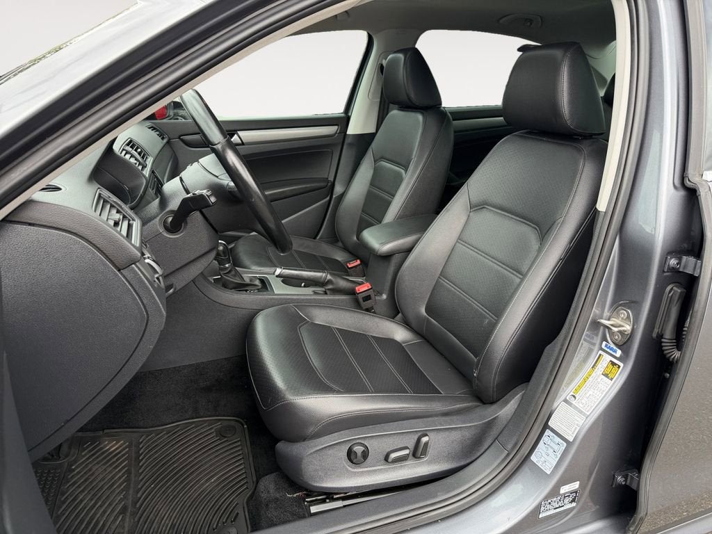 2015 Volkswagen Passat 2.0L TDI SE