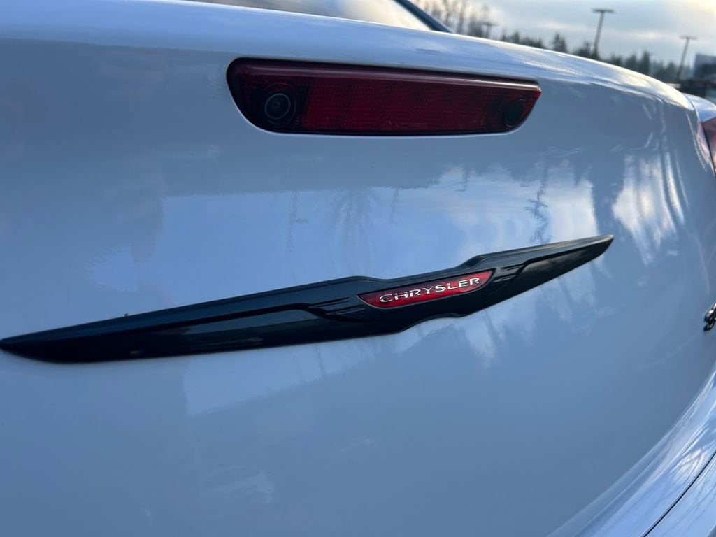 2022 Chrysler 300 300S