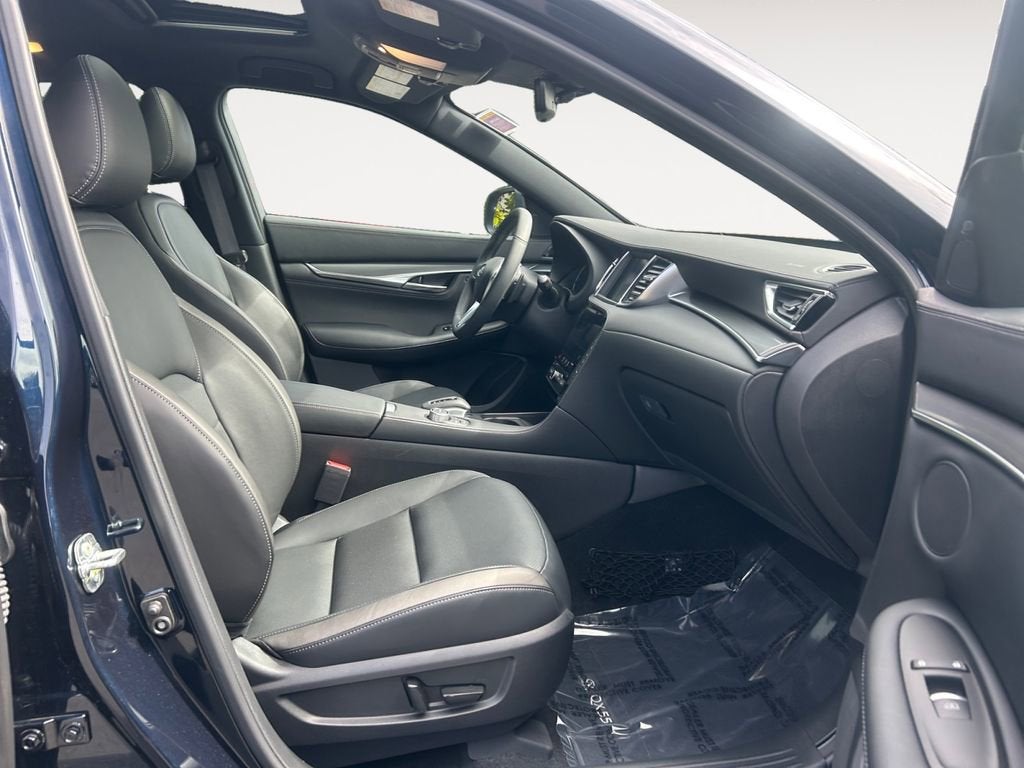 2025 INFINITI QX55 LUXE