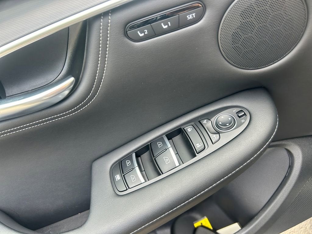 2025 INFINITI QX55 LUXE