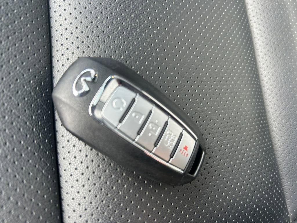 2025 INFINITI QX55 LUXE