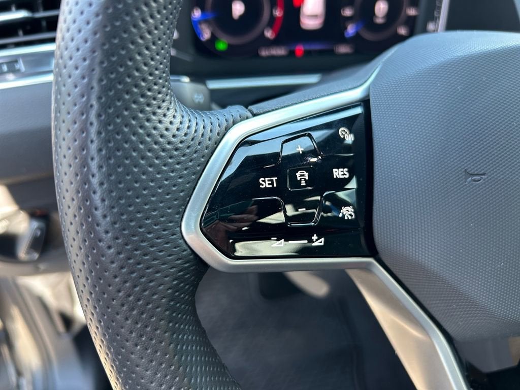 2022 Volkswagen Tiguan SEL R-Line