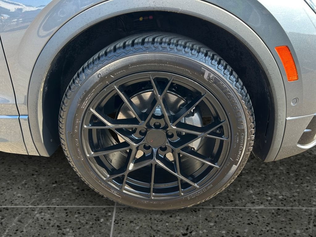 2022 Volkswagen Tiguan SEL R-Line