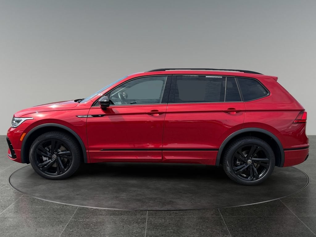 2024 Volkswagen Tiguan SE R-Line Black