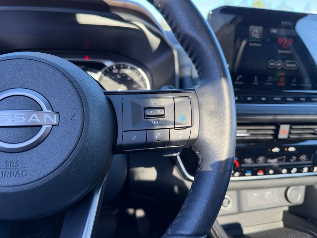 2023 Nissan Rogue SL Intelligent AWD