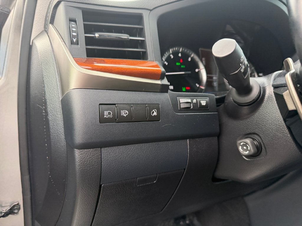 2021 Lexus LX LX 570