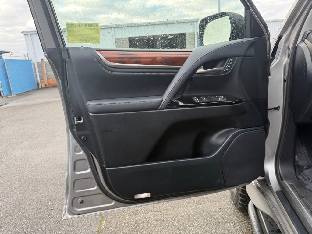 2021 Lexus LX LX 570