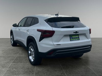 2025 Chevrolet Trax LS