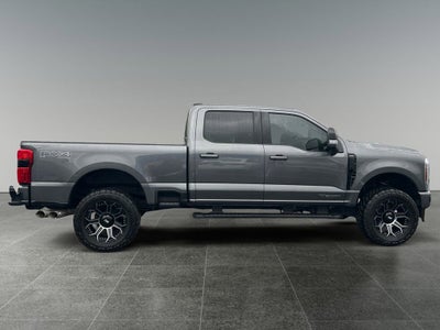 2025 Ford Super Duty F-350 SRW Lariat Ultimate Package