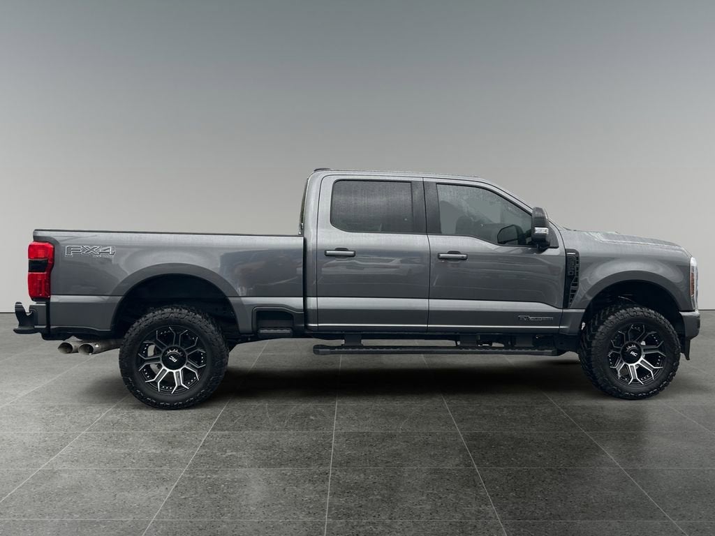 2025 Ford Super Duty F-350 SRW Lariat Ultimate Package