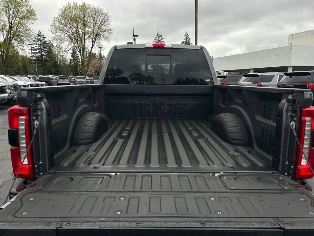 2025 Ford Super Duty F-350 SRW Lariat Ultimate Package