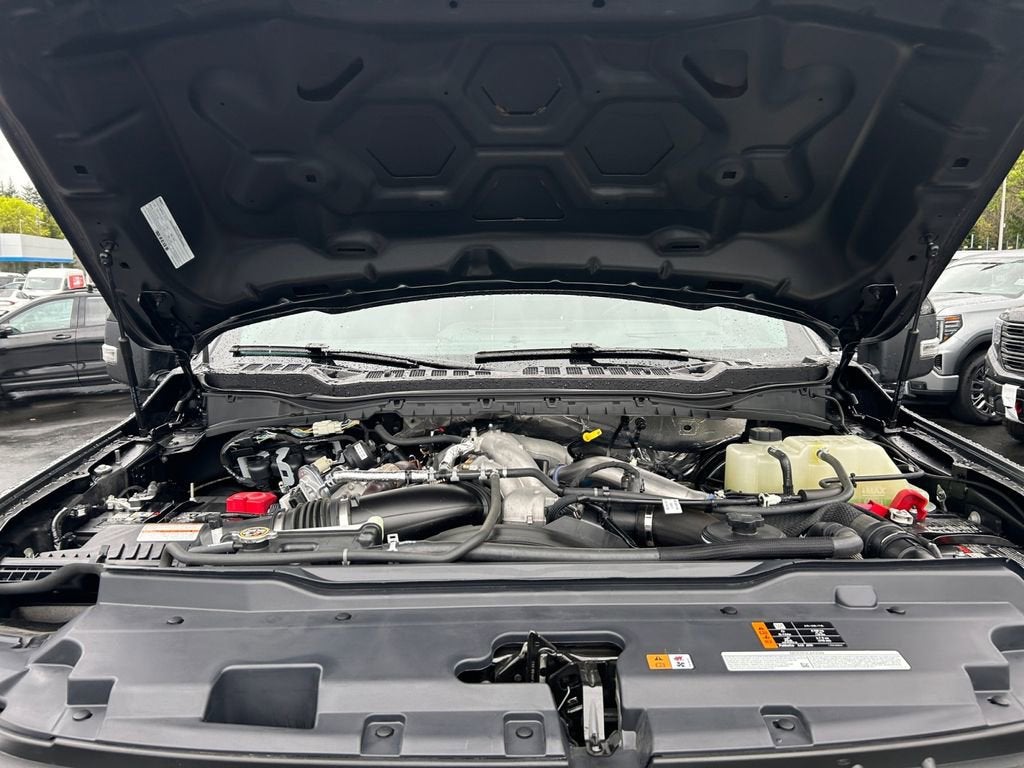 2025 Ford Super Duty F-350 SRW Lariat Ultimate Package