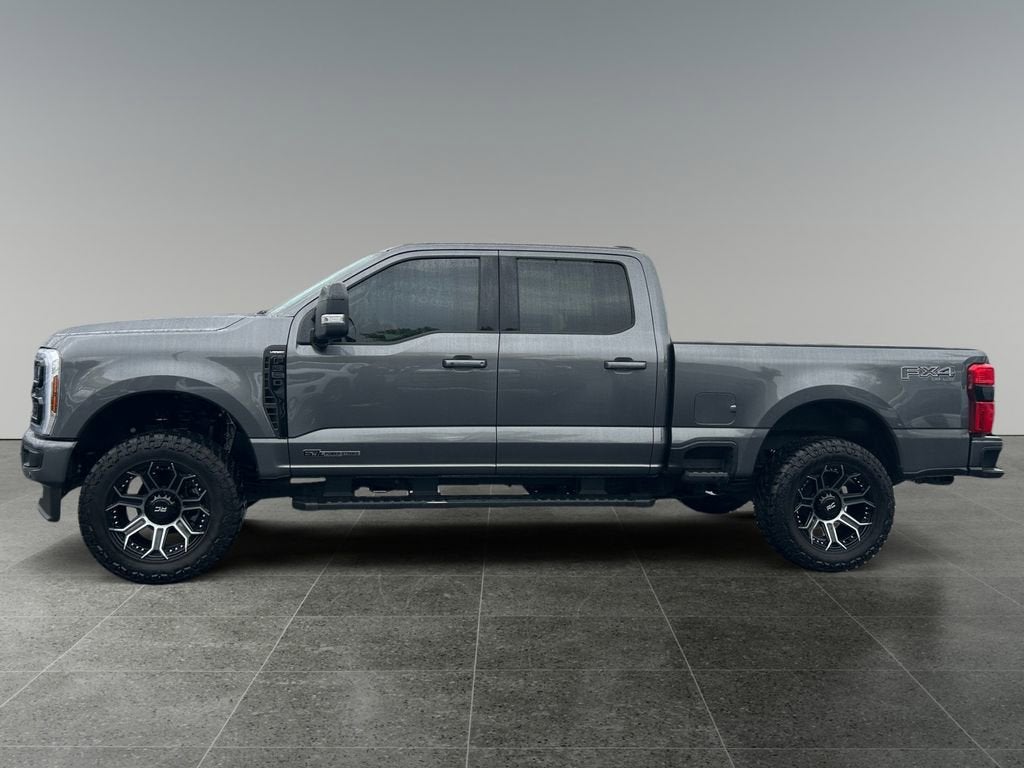 2025 Ford Super Duty F-350 SRW Lariat Ultimate Package