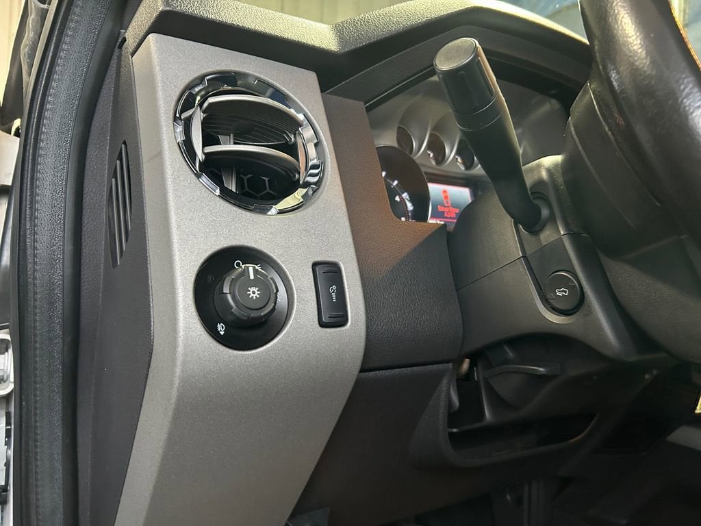 2013 Ford Super Duty F-350 SRW Platinum