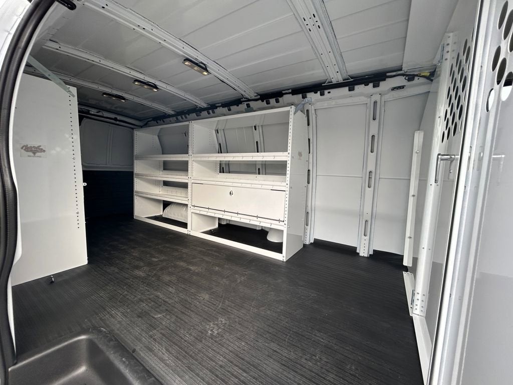 2025 Chevrolet Express Cargo WT