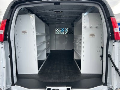 2025 Chevrolet Express Cargo WT