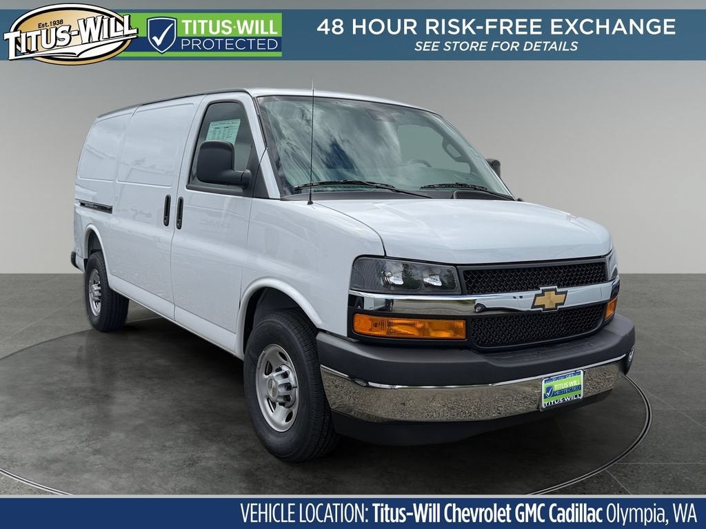 2025 Chevrolet Express Cargo WT