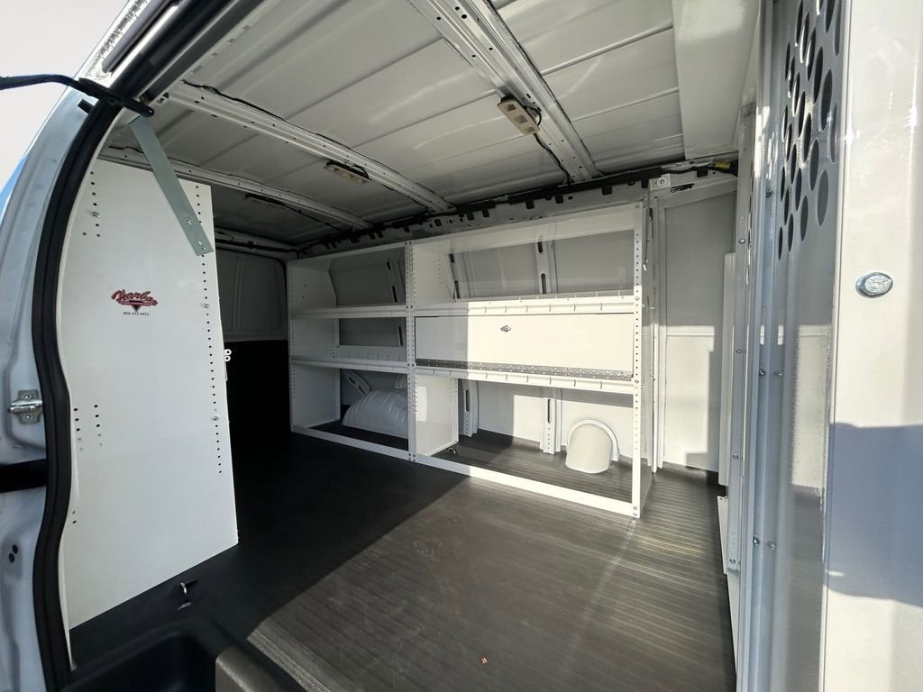 2025 Chevrolet Express Cargo WT