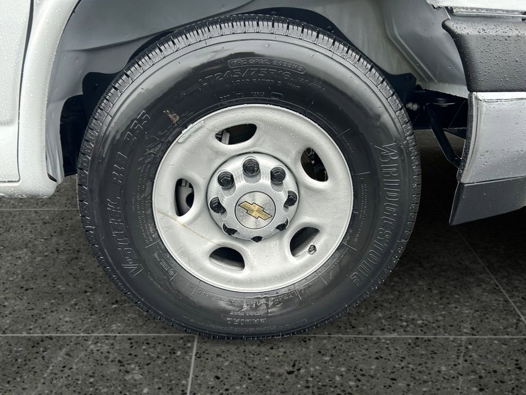 2026 Chevrolet Express Cargo 1WT