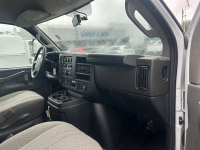 2025 GMC Savana Cutaway 3500 1WT