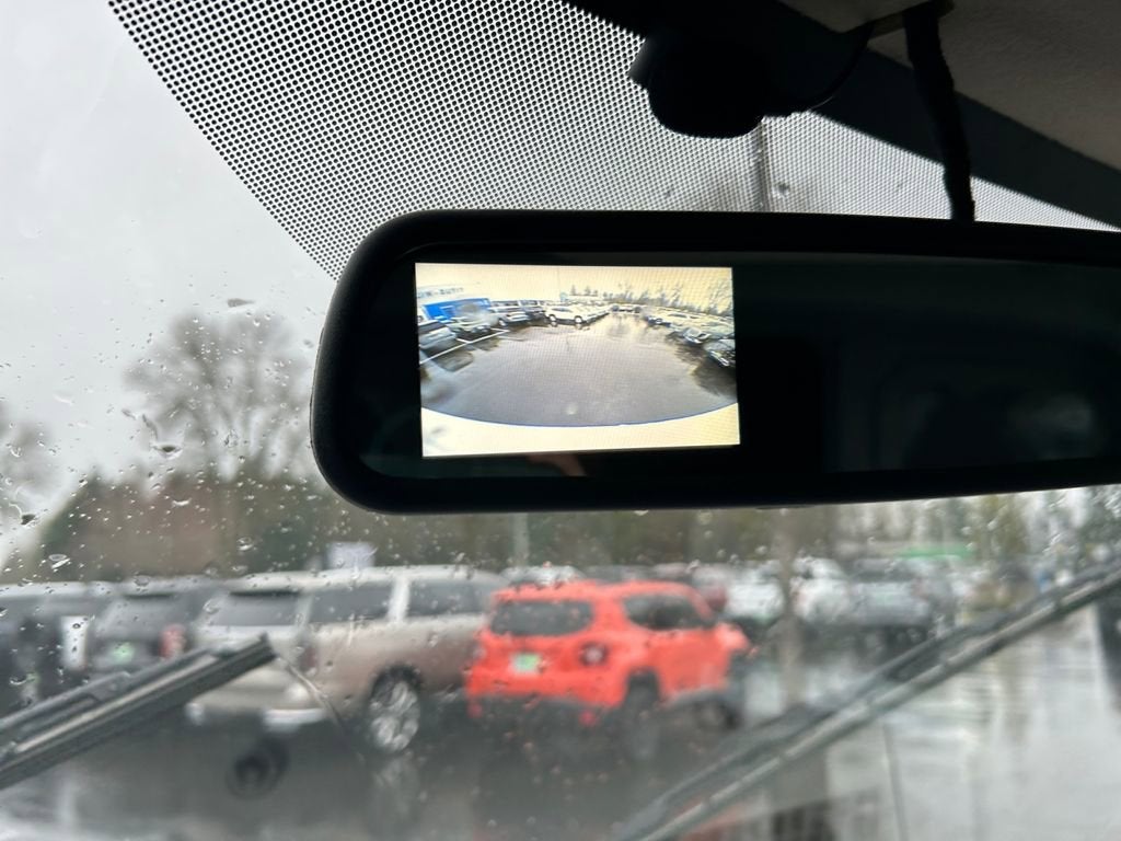 2025 GMC Savana Cutaway 3500 1WT