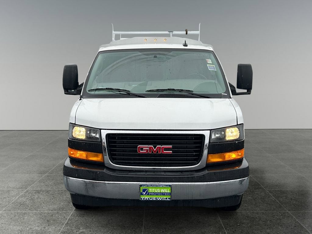2025 GMC Savana Cutaway 3500 1WT