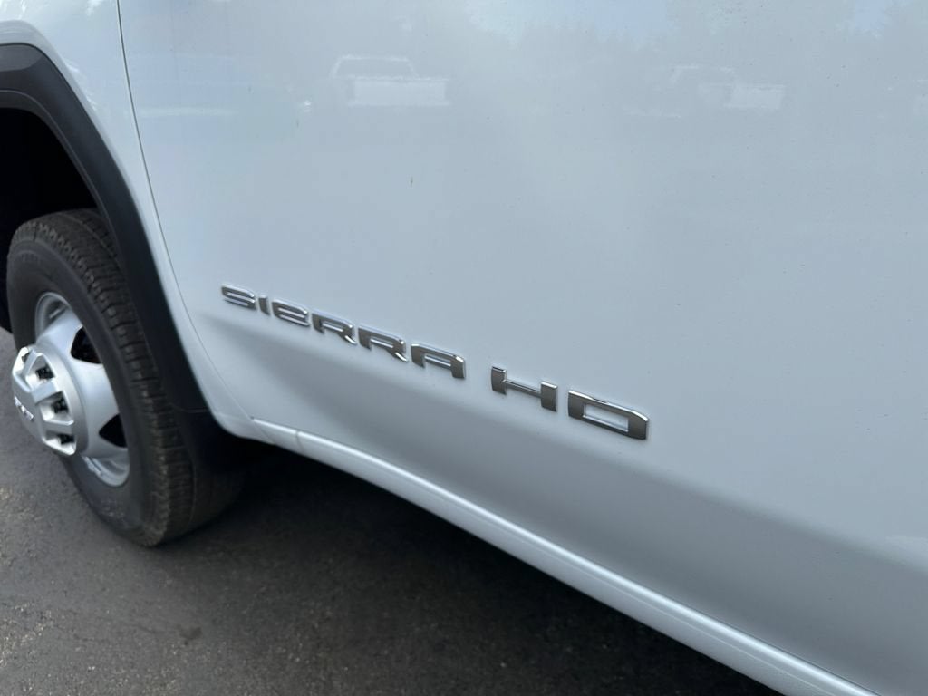 2026 GMC Sierra 3500 HD Chassis Cab Pro