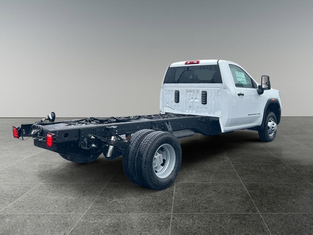 2026 GMC Sierra 3500 HD Chassis Cab Pro