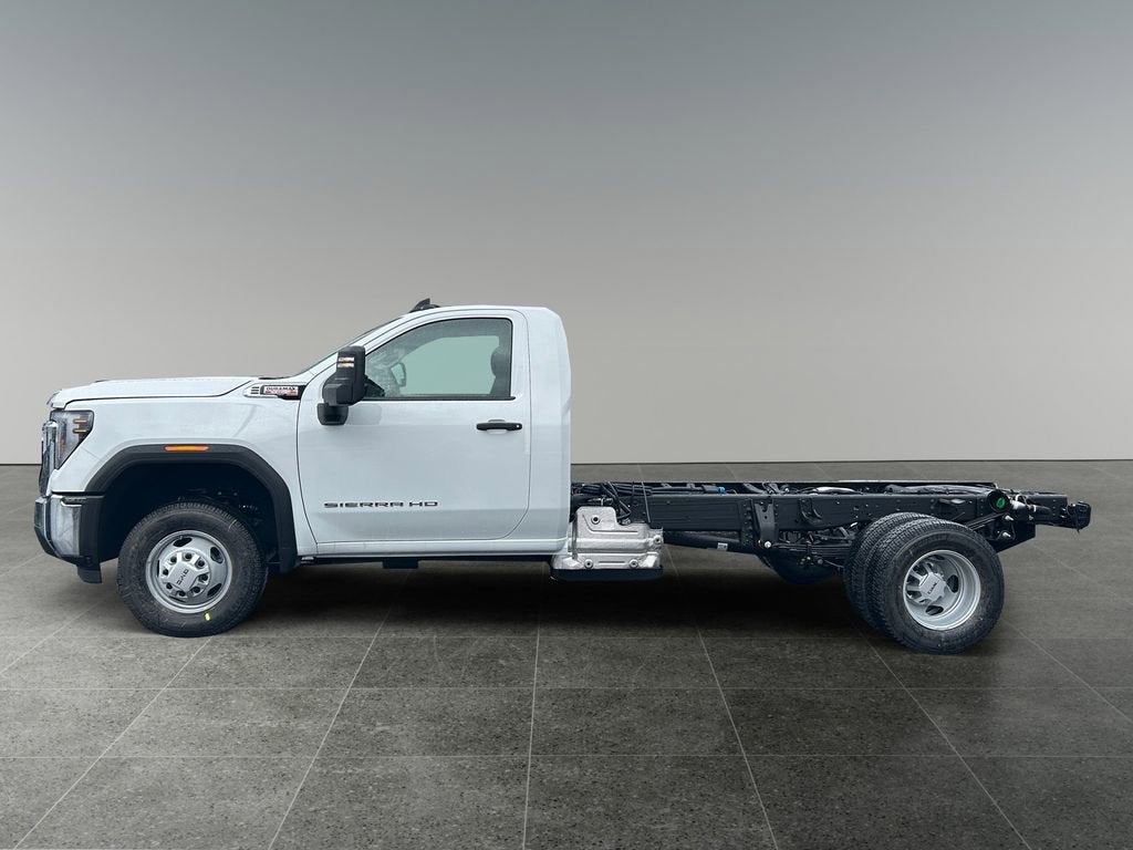2026 GMC Sierra 3500 HD Chassis Cab Pro