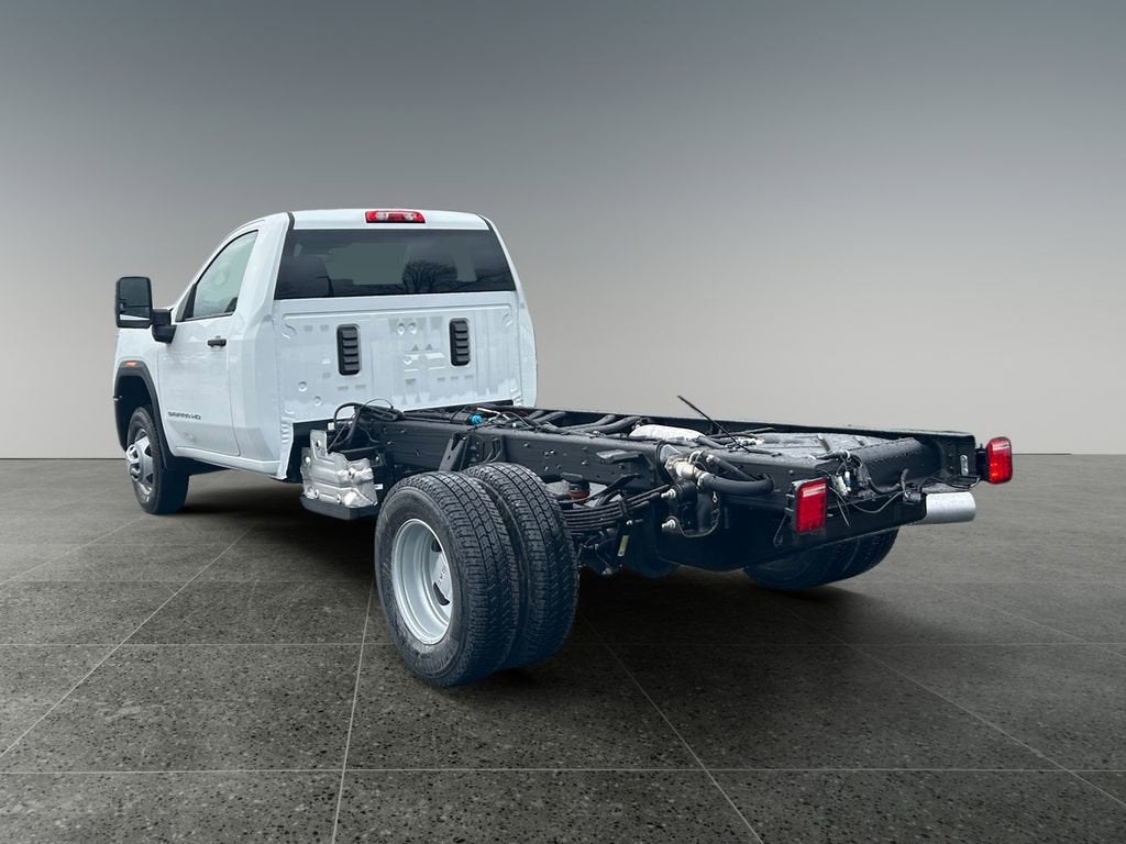 2026 GMC Sierra 3500 HD Chassis Cab Pro