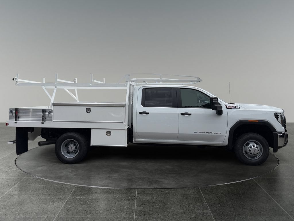 2026 GMC Sierra 3500 HD Chassis Cab Pro