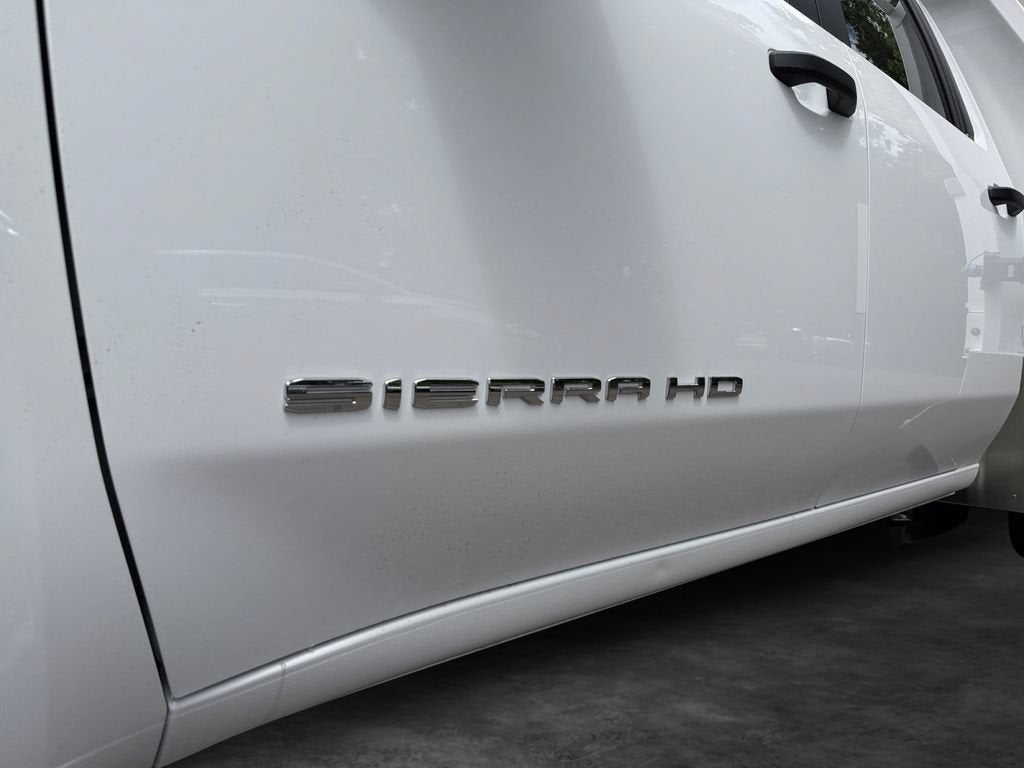 2026 GMC Sierra 3500 HD Chassis Cab Pro