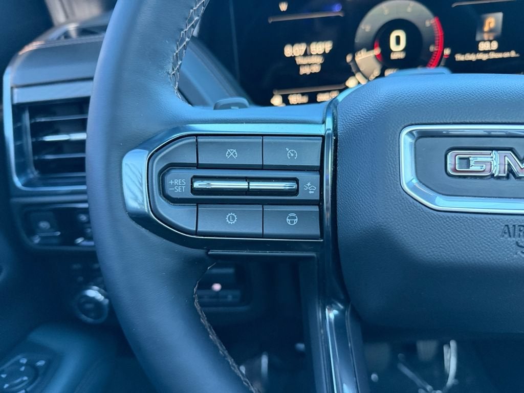 2025 GMC Yukon AT4