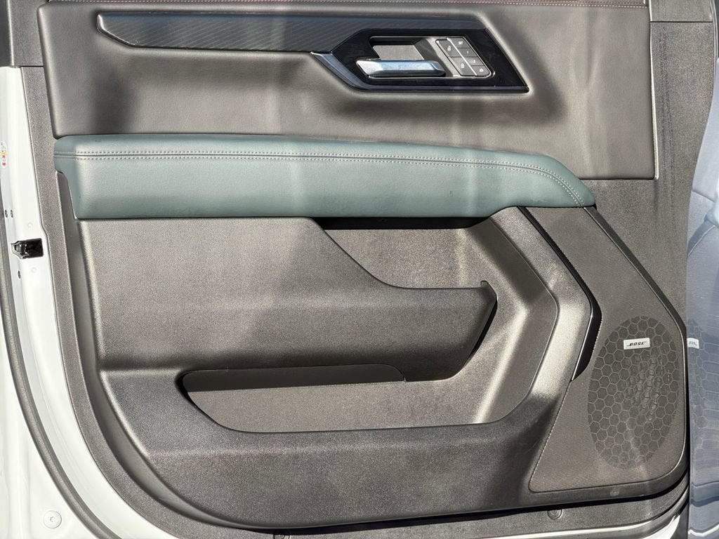 2025 GMC Yukon AT4