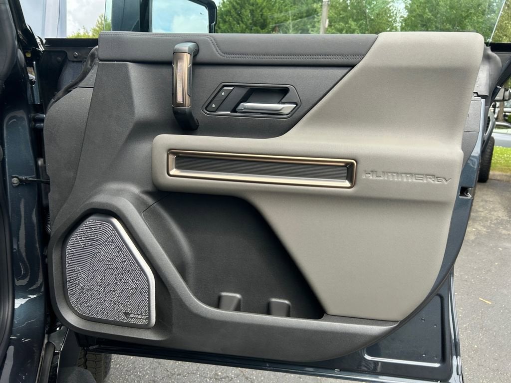 2025 GMC HUMMER EV SUV 2X