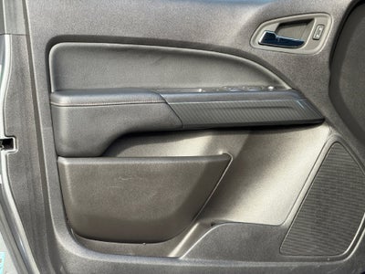 2022 GMC Canyon 4WD AT4 w/Leather