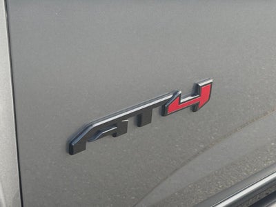 2022 GMC Canyon 4WD AT4 w/Leather