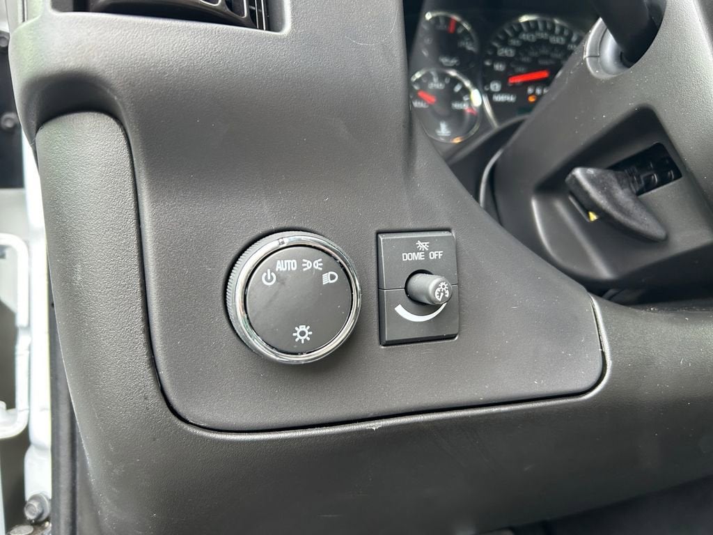 2025 GMC Savana Cargo Work Van