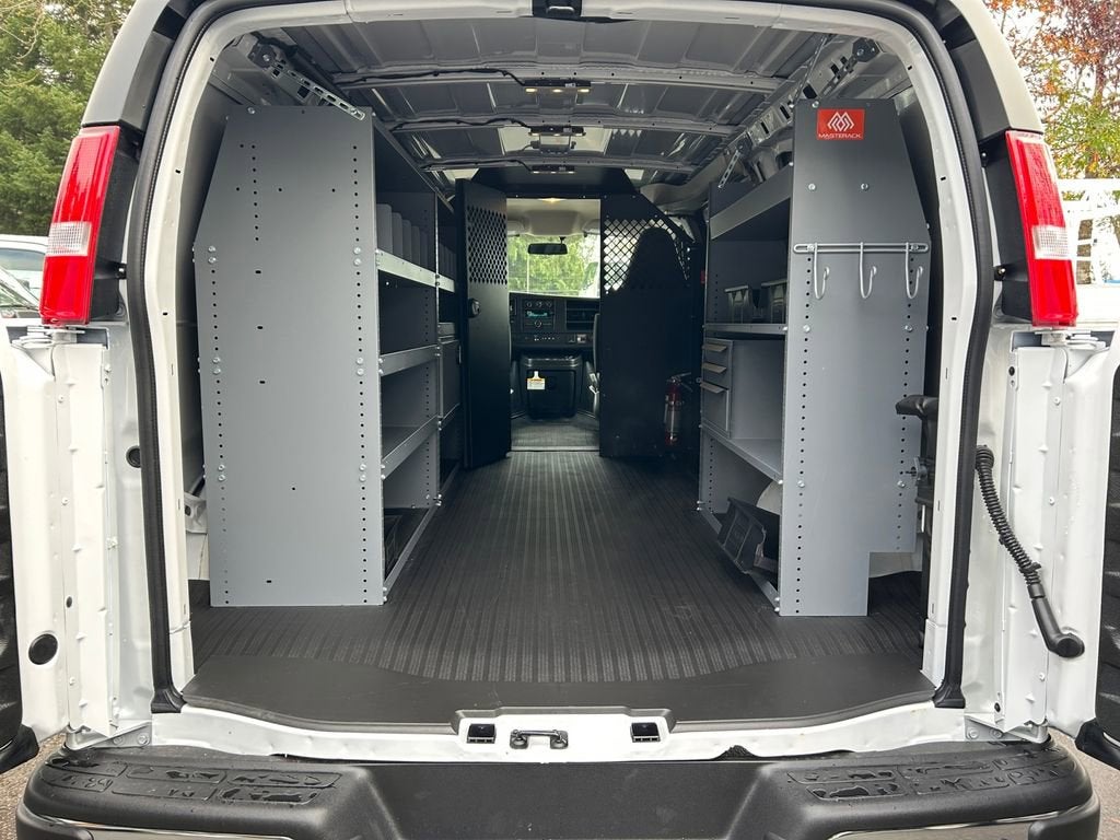 2025 GMC Savana Cargo Work Van