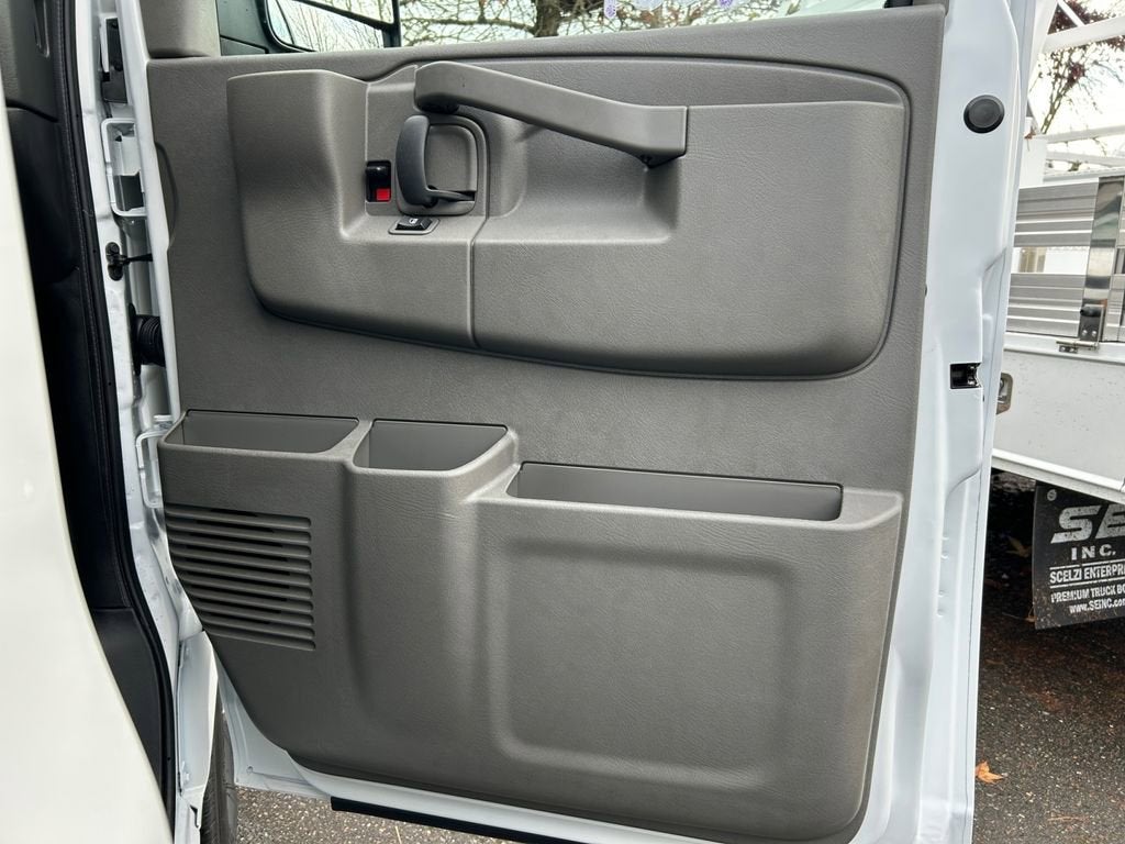 2025 GMC Savana Cargo Work Van