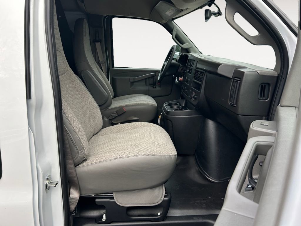 2025 GMC Savana Cargo Work Van