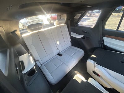 2026 Cadillac VISTIQ Luxury