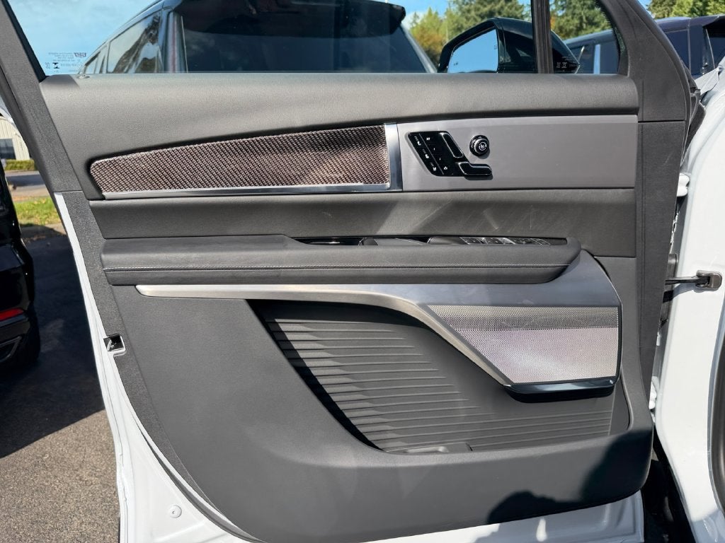 2027 Cadillac VISTIQ Sport